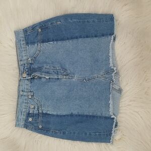 Forever 21 Y2K Patchwork Button Fly 2Toned Blue Jean Mini Skirt 5-Pocket Raw Hem